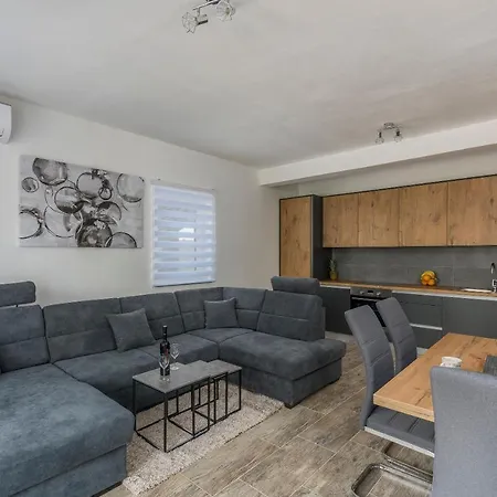 Apartmani Natalija Poreč Exterior foto