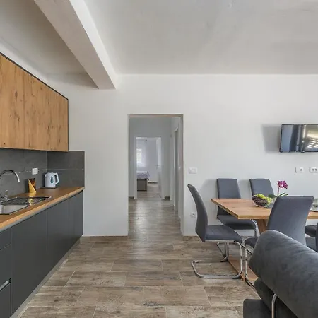 Apartmani Natalija Poreč Exterior foto