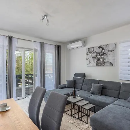 Apartmani Natalija Poreč Exterior foto