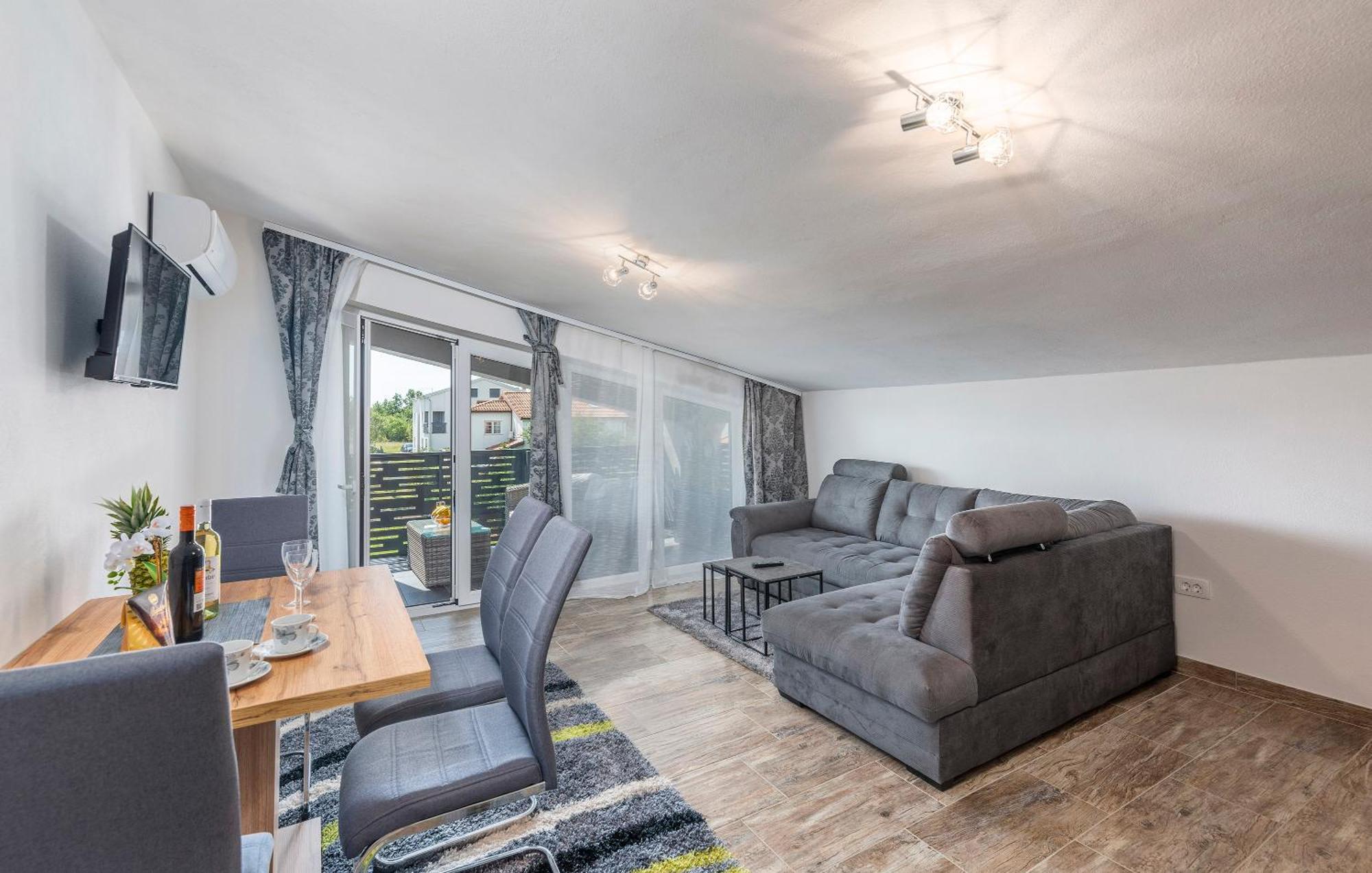 Apartamento Natalija *